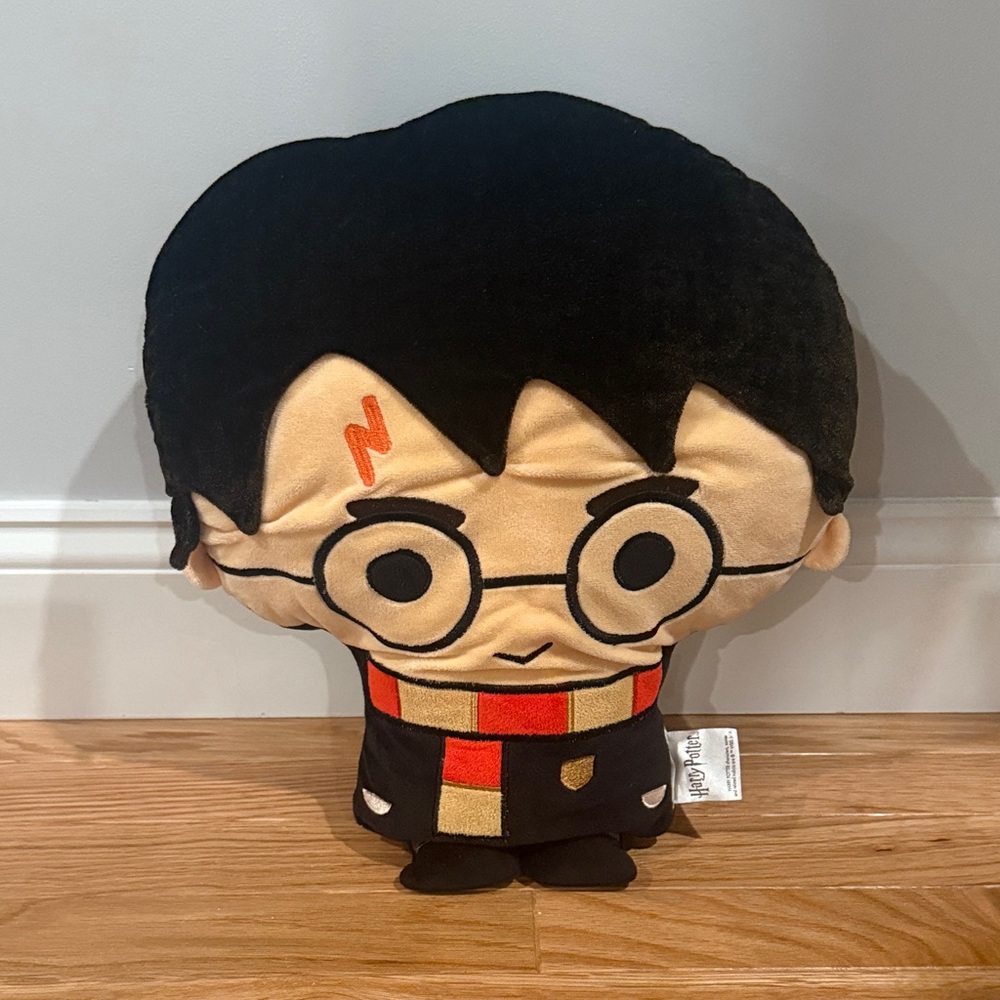 Harry Potter Black and Tan Character Accent Pillow